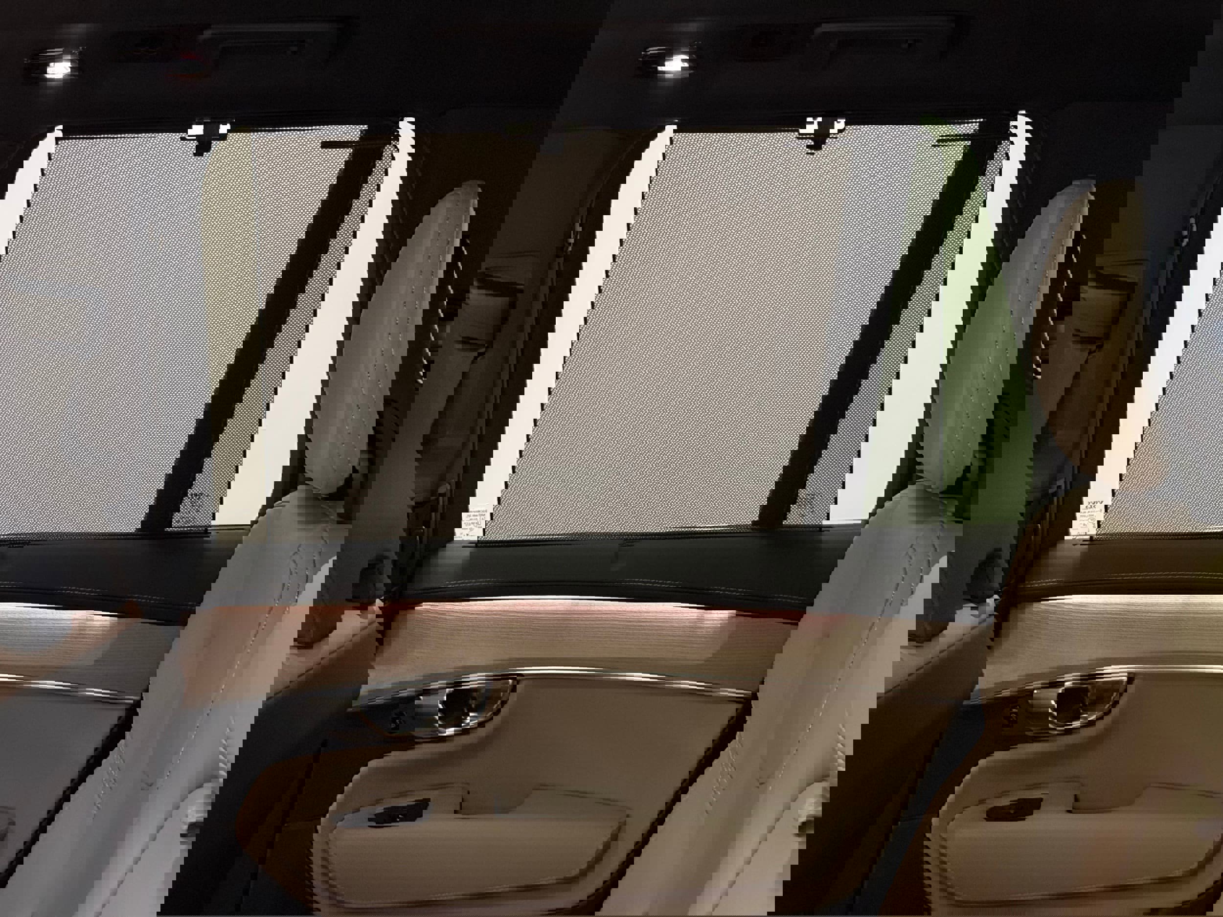 New 2026 Volvo XC90 B6 Ultra w/ Protection Package Premier image 36