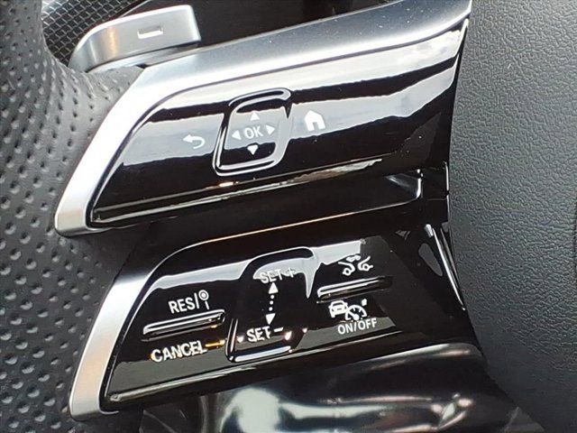 Used 2025 Mercedes-Benz C 300 4MATIC Sedan image 10
