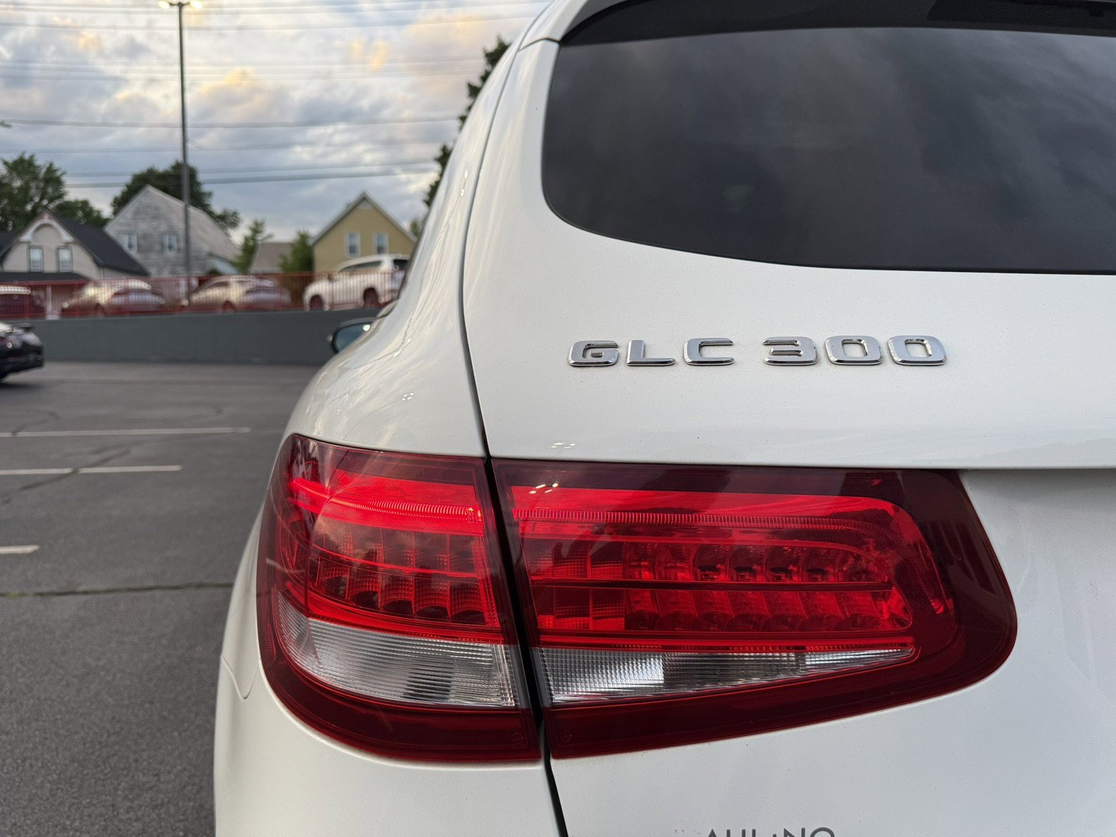 Used 2018 Mercedes-Benz GLC 300 4MATIC image 26