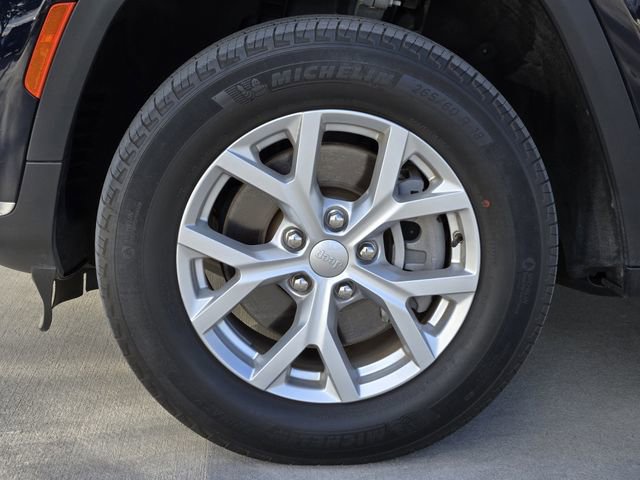 Certified 2023 Jeep Grand Cherokee L Limited image 12