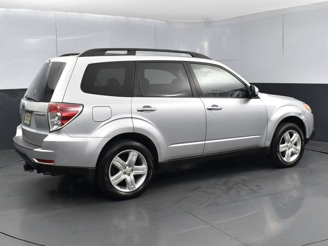 Used 2010 Subaru Forester 2.5X Limited AWD/4WD image 3