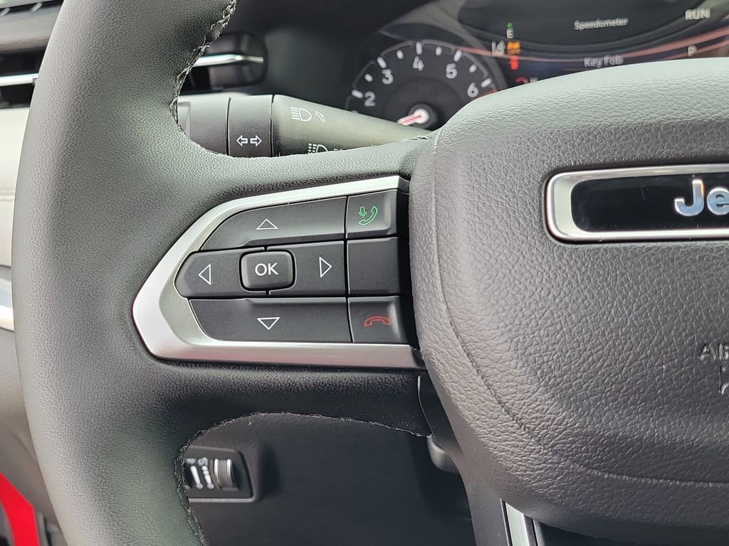 Used 2024 Jeep Compass Limited image 25