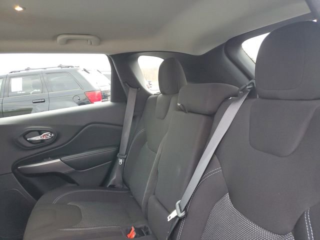 Used 2021 Jeep Cherokee Sport w/ Popular Appearance Group image 31