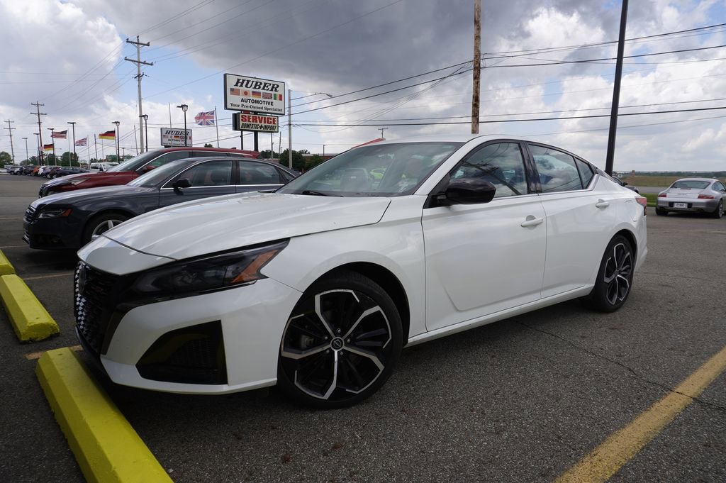 Used 2024 Nissan Altima 2.5 SR