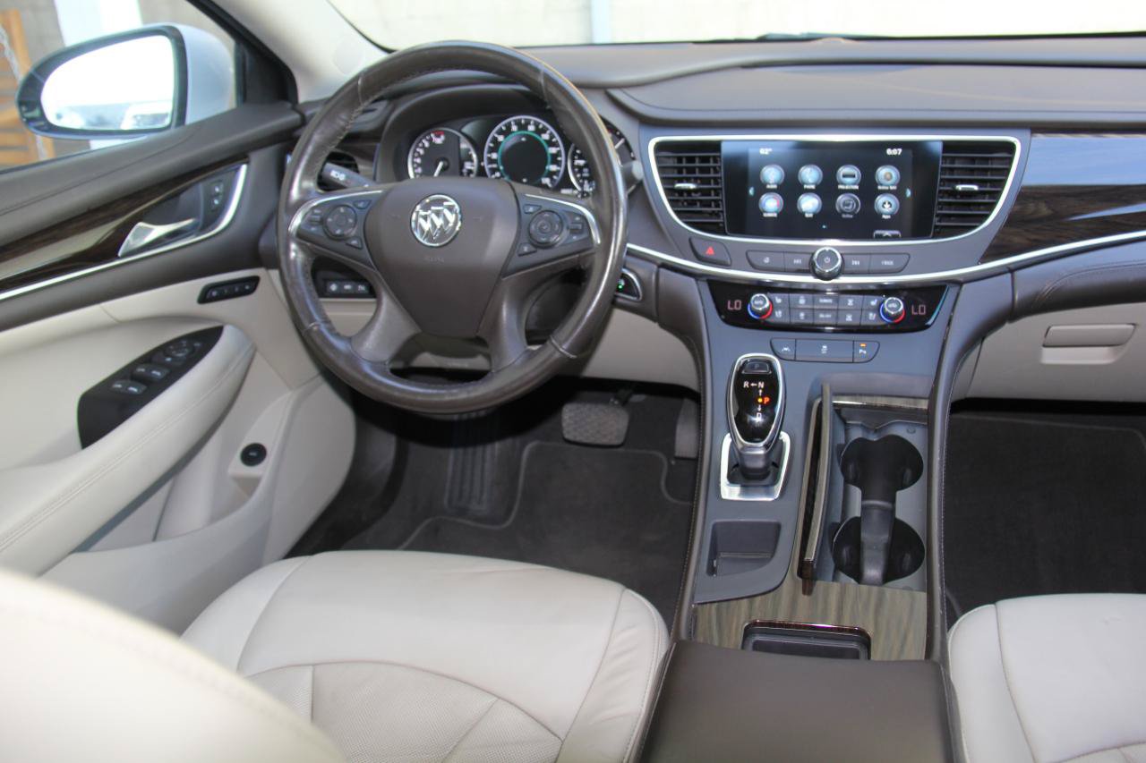 Used 2018 Buick LaCrosse Premium FWD image 10