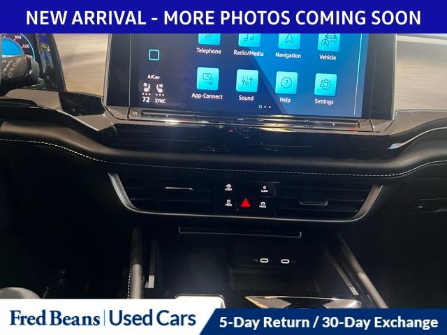 Used 2024 Volkswagen Atlas Cross Sport SE w/ Panoramic Sunroof Package image 12