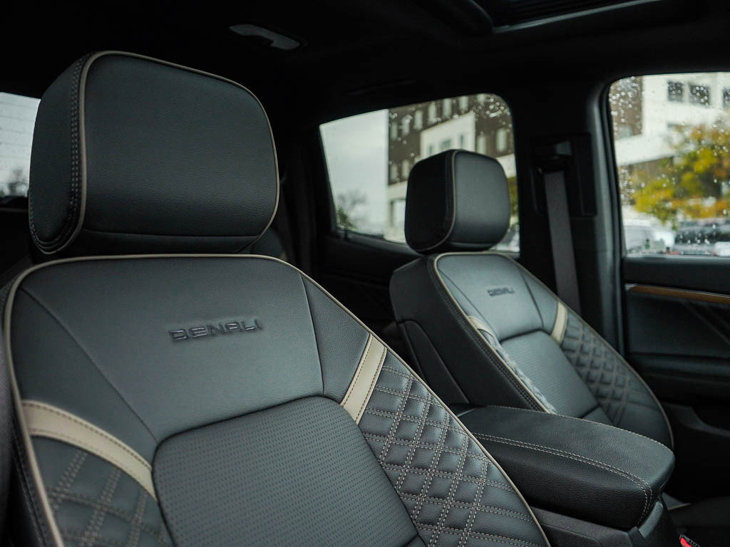 New 2026 GMC Canyon Denali image 10