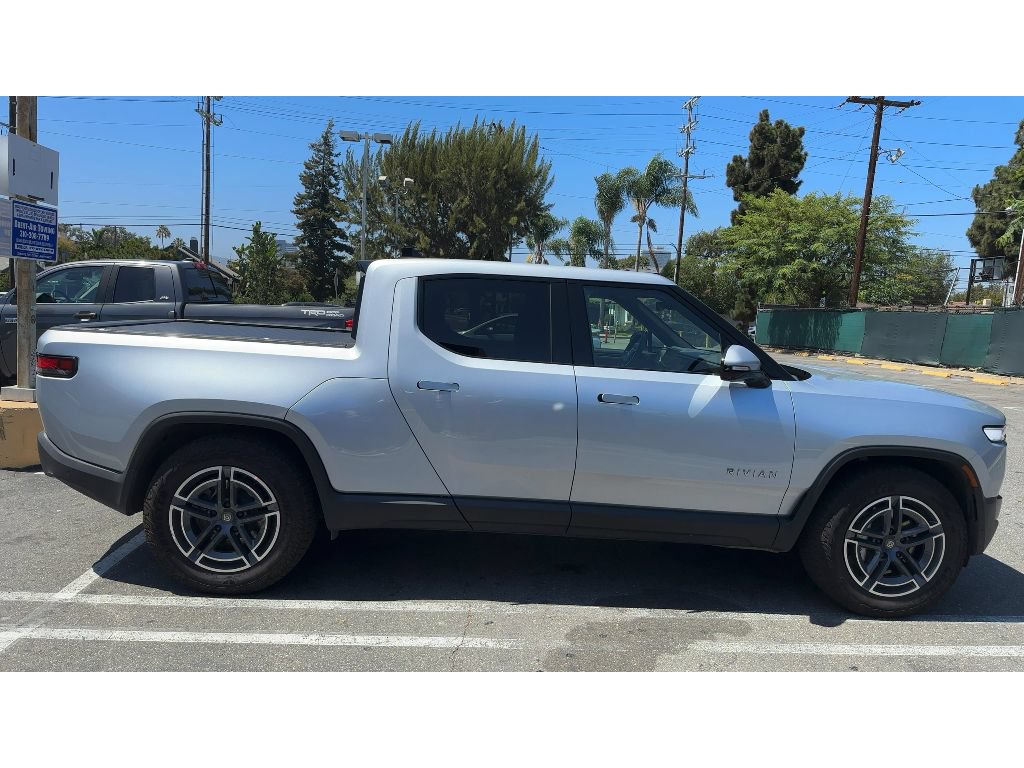 Used 2026 Rivian R1T Adventure AWD/4WD image 4