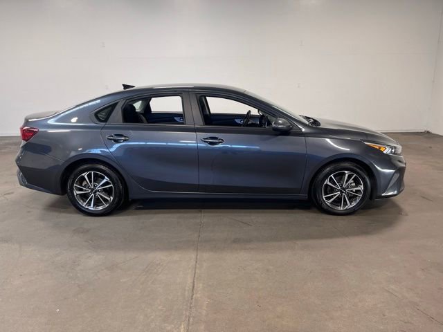 Used 2023 Kia Forte LXS w/ LXS Technology Package image 2