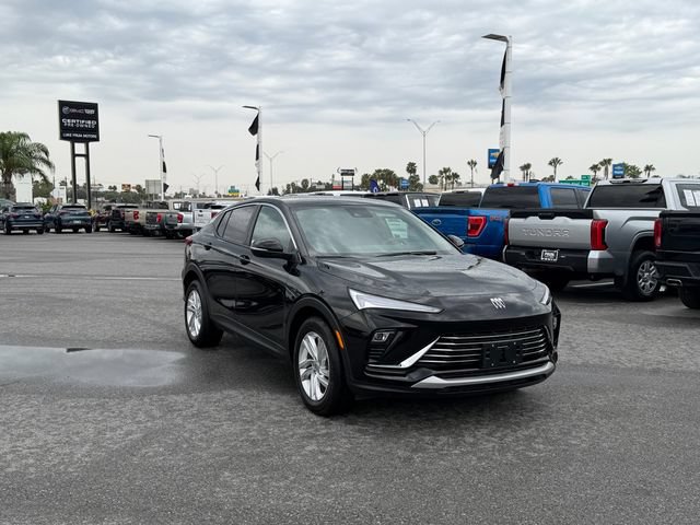 Used 2025 Buick Envista Preferred w/ Convenience I Package FWD image 3