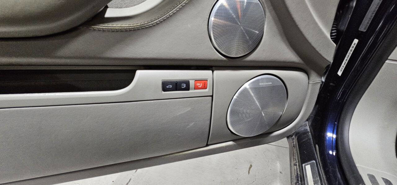 Used 2007 Audi S8 image 25