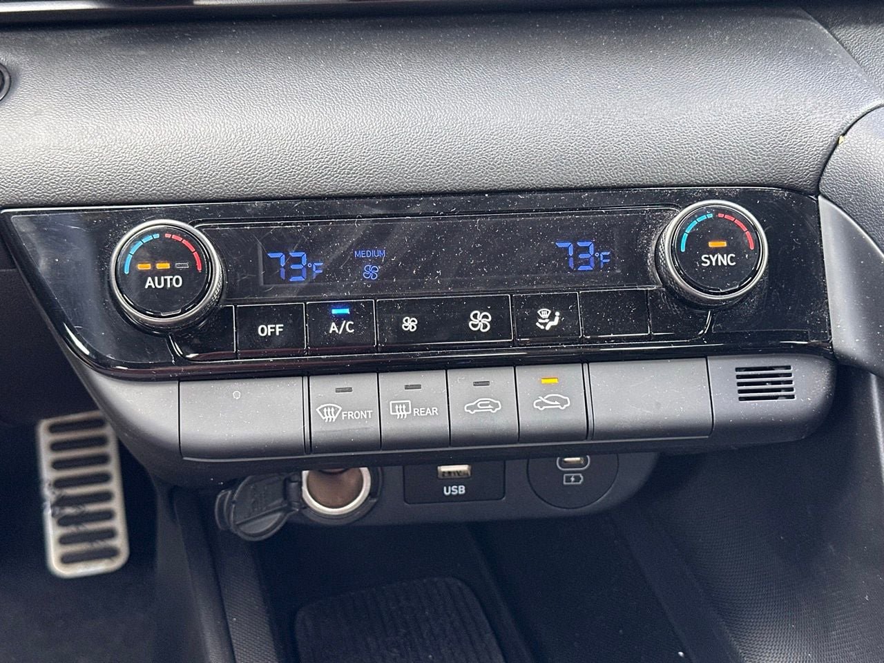 Certified 2025 Hyundai Elantra Sport FWD image 31