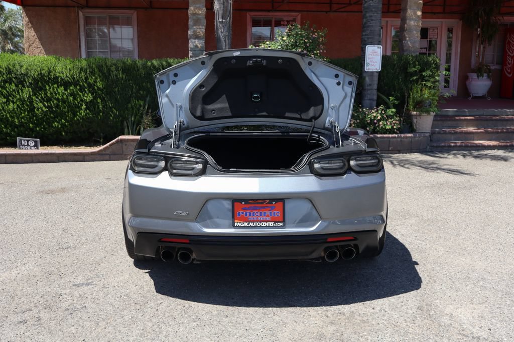 Used 2021 Chevrolet Camaro SS RWD image 8