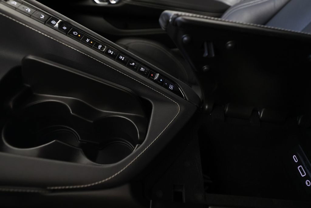 Used 2023 Chevrolet Corvette Stingray Preferred Cpe w/ 2LT RWD image 32
