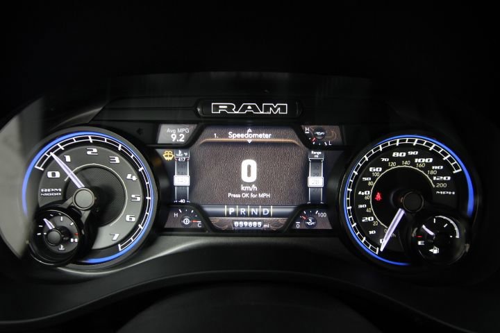 Used 2022 RAM 1500 Limited w/ Body-Colour Bumper Group AWD/4WD image 17
