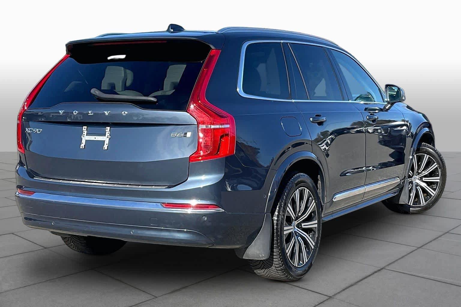 Used 2023 Volvo XC90 B6 Plus w/ Protection Package Premier AWD/4WD image 12