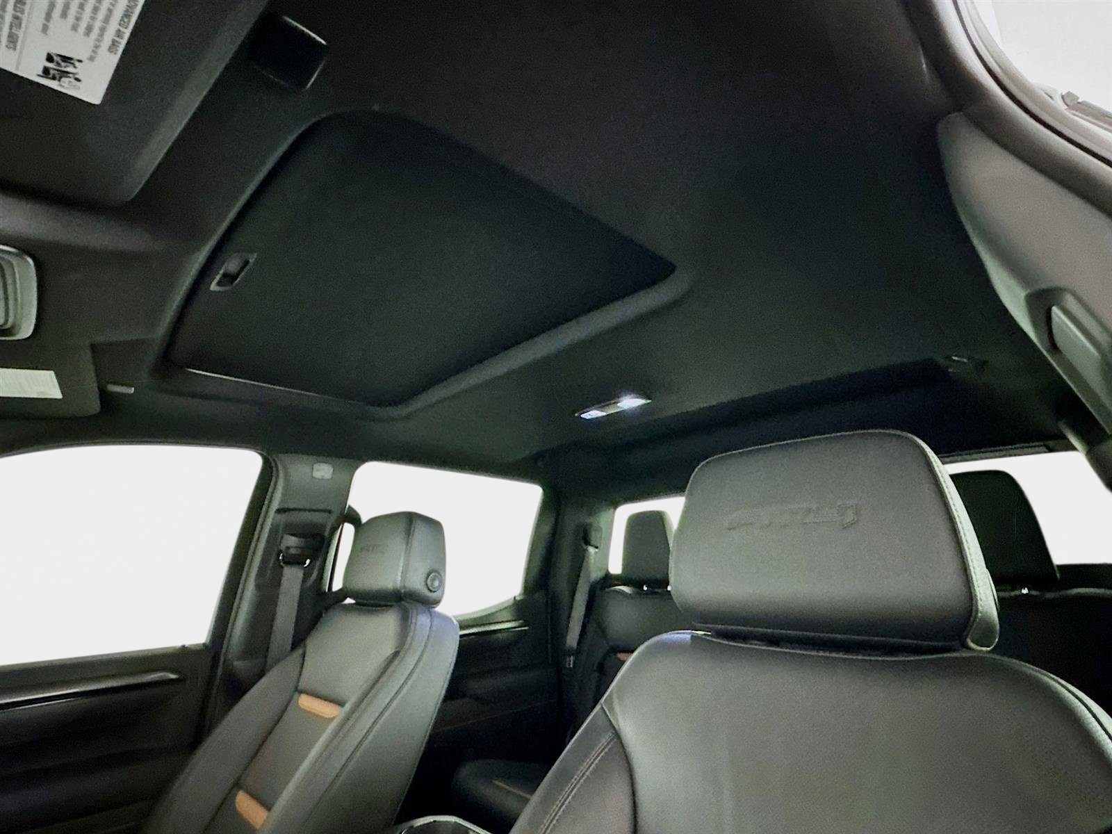 Certified 2025 GMC Sierra 1500 AT4 w/ AT4 Premium Package image 14