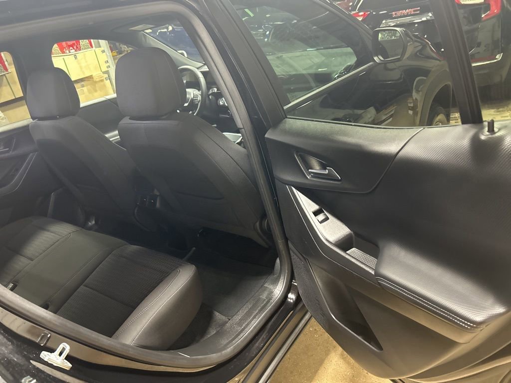 Used 2025 Chevrolet Equinox LT AWD/4WD image 14
