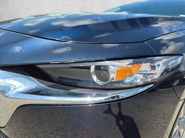 Used 2023 MAZDA MAZDA3 s FWD image 9