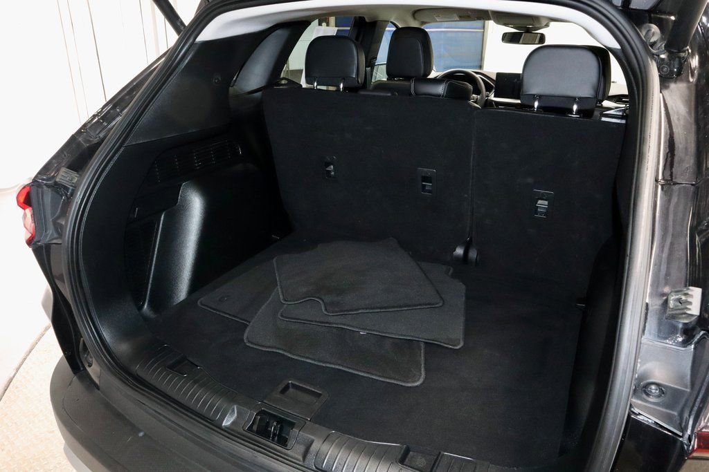 Used 2025 Ford Escape Platinum image 16