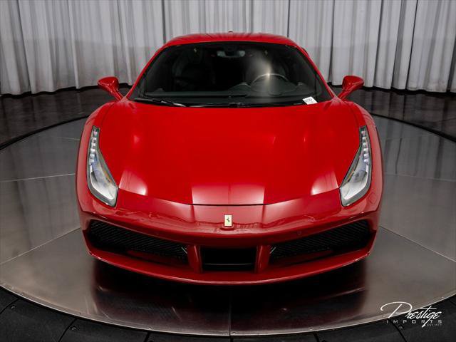 Used 2018 Ferrari 488 GTB RWD image 3