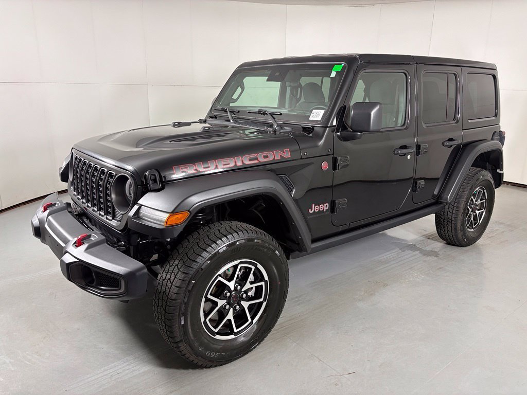 Used 2025 Jeep Wrangler Unlimited Rubicon AWD/4WD image 4