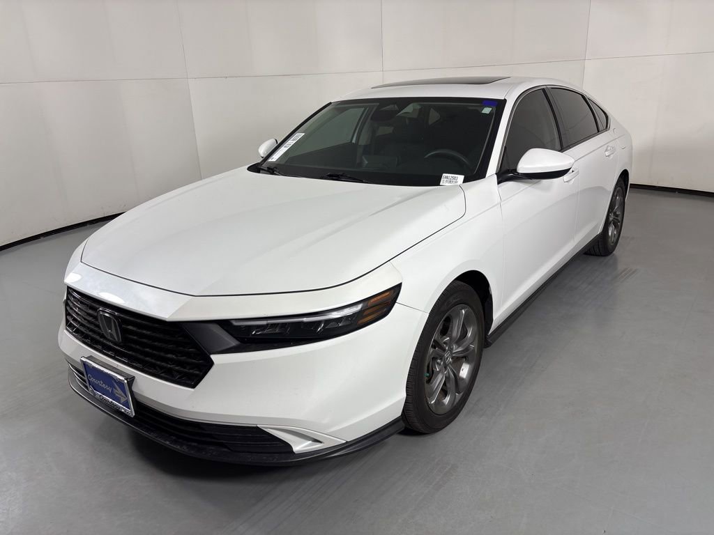 Used 2023 Honda Accord EX image 4