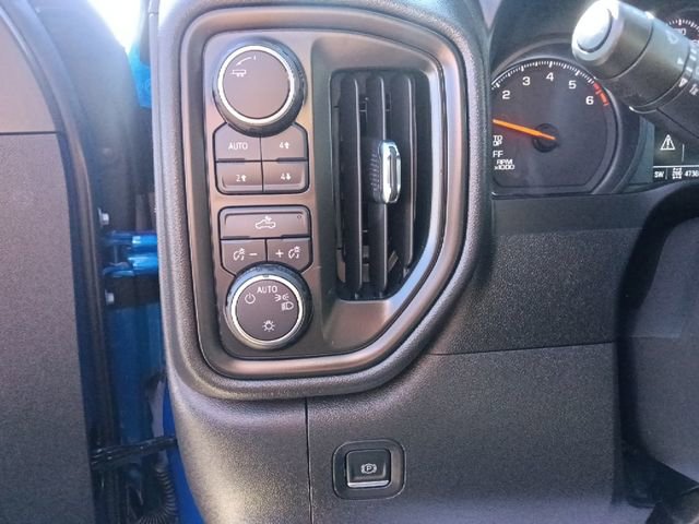 Used 2023 Chevrolet Silverado 1500 Custom Trail Boss w/ LPO, Dark Essentials Package image 17