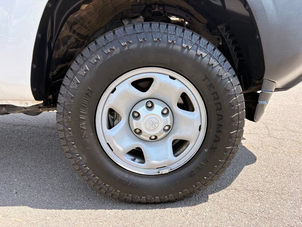 Used 2023 Toyota Tacoma SR RWD image 28