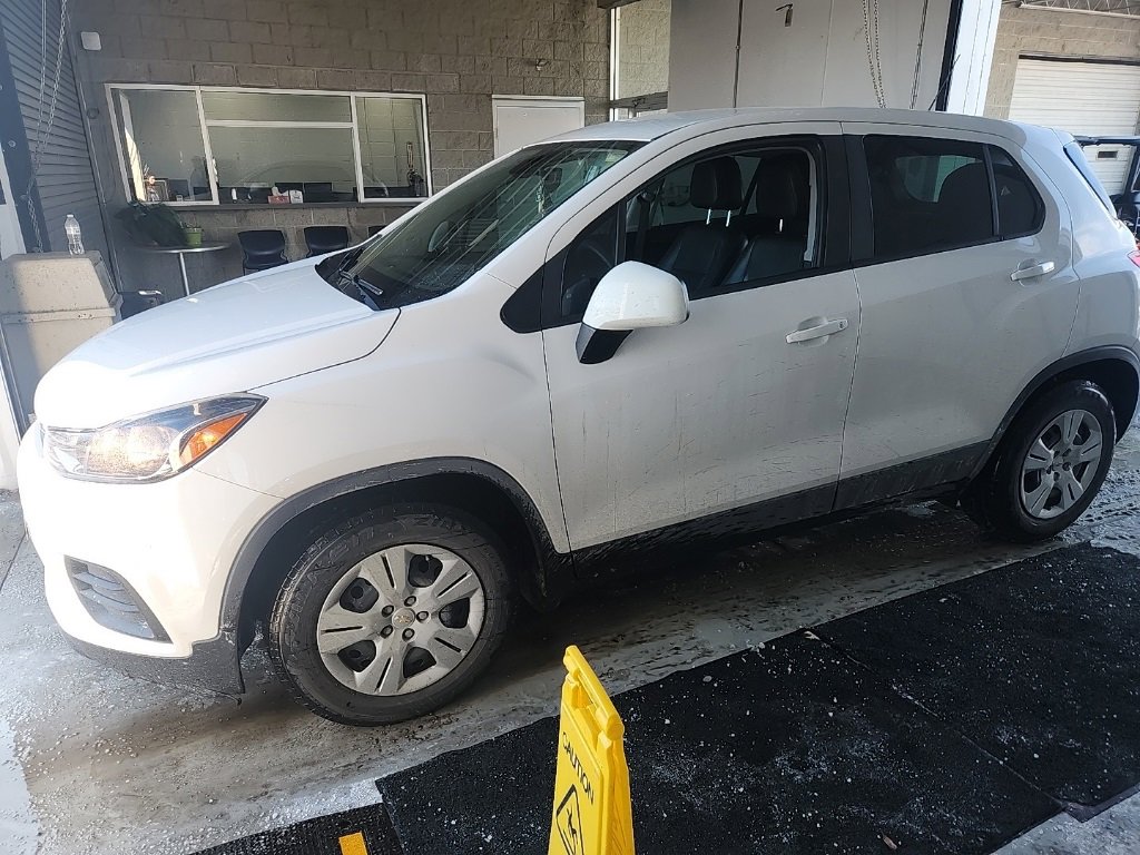 Used 2017 Chevrolet Trax LS image 4