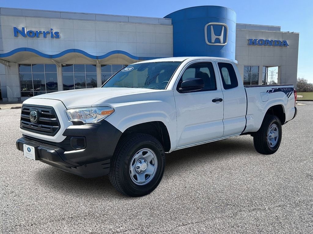 Used 2019 Toyota Tacoma SR image 2
