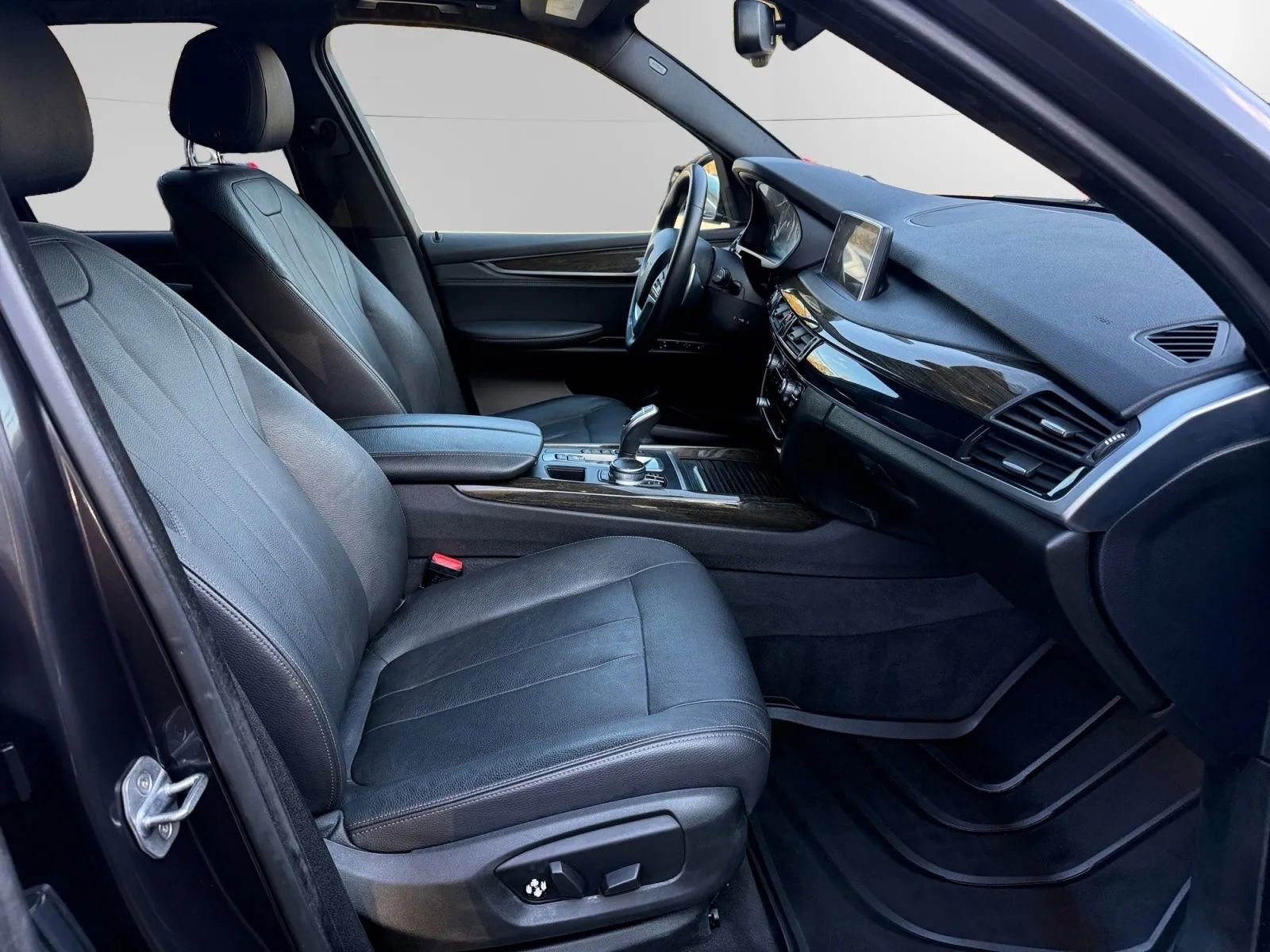 Used 2018 BMW X5 xDrive35i image 14