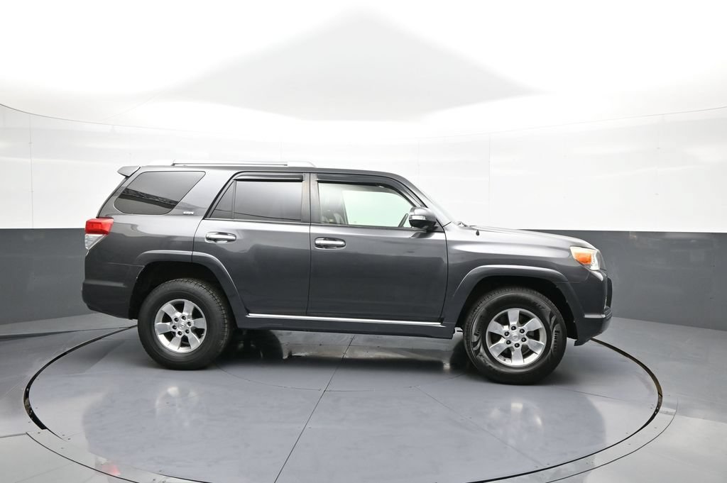 Used 2011 Toyota 4Runner SR5 w/ Premium Pkg w/Leather AWD/4WD image 5