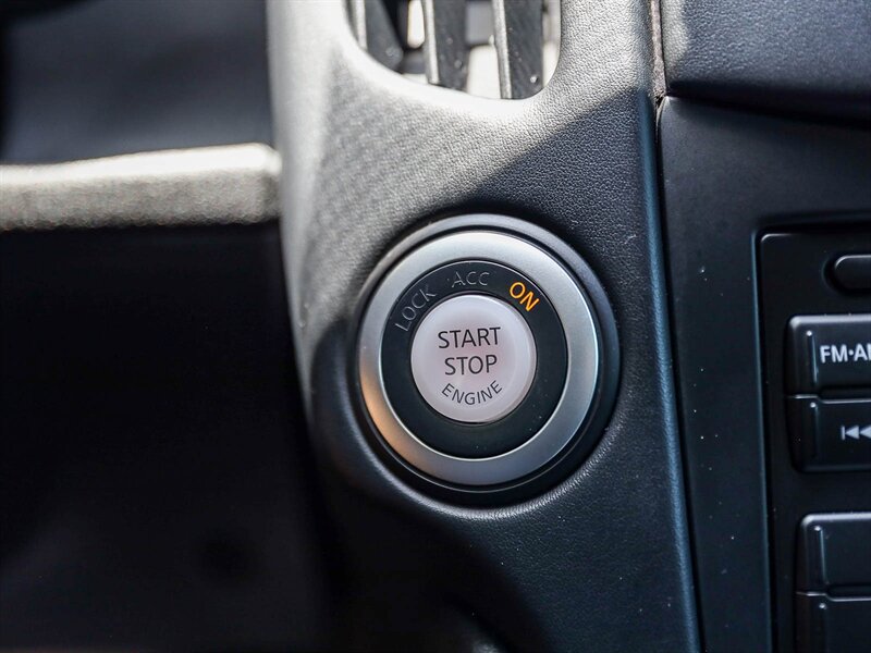 Used 2010 Nissan 370Z Coupe RWD image 29