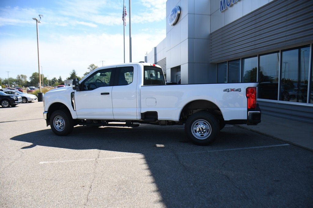 New 2026 Ford F250 XL image 3