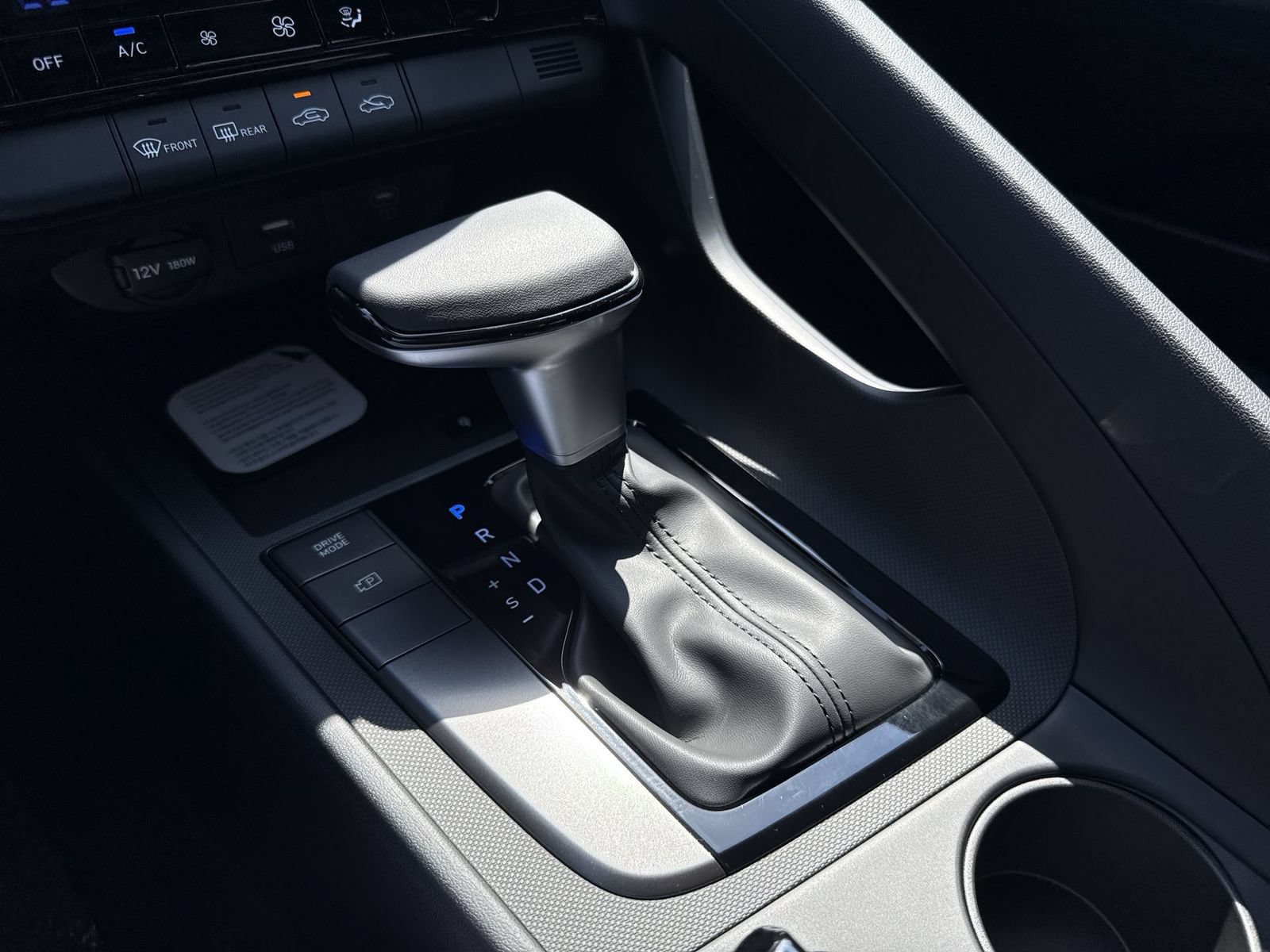 New 2026 Hyundai Elantra Sport FWD image 21