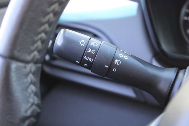 Used 2020 Subaru Outback Premium image 31