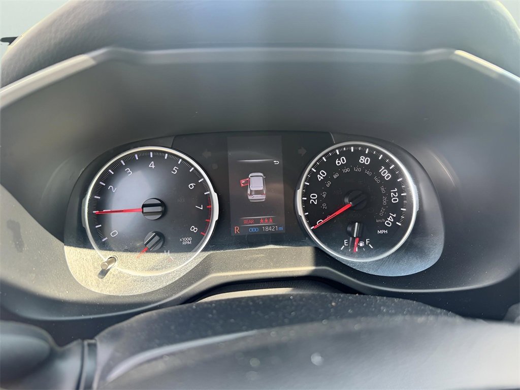 Used 2022 Toyota RAV4 LE image 38
