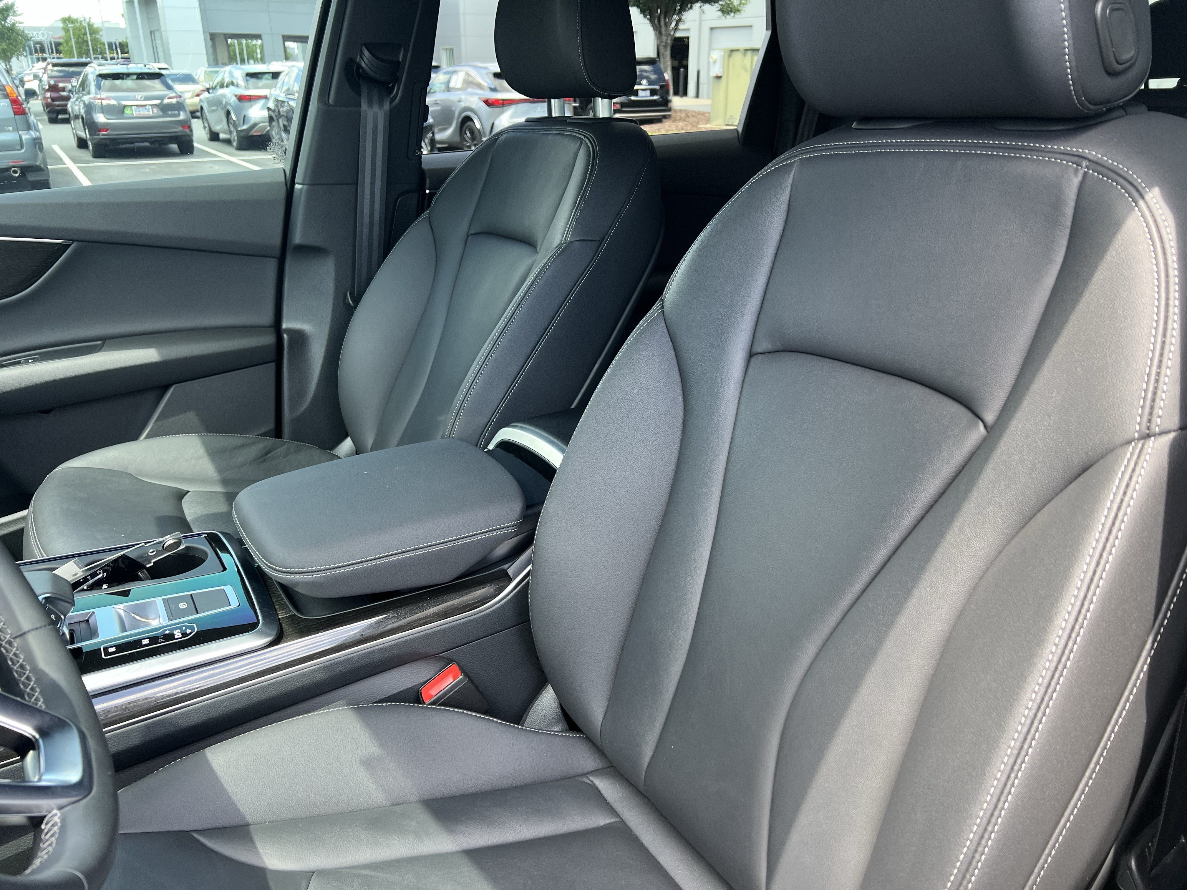 Certified 2025 Audi Q7 2.0T Premium w/ Convenience Package AWD/4WD image 16