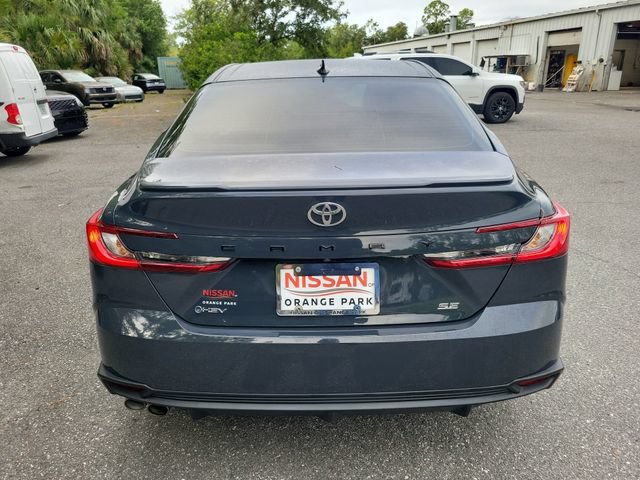 Used 2025 Toyota Camry SE FWD image 9