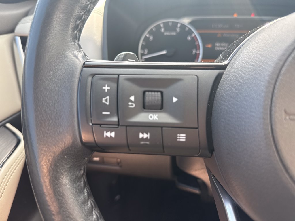 Used 2023 Nissan Rogue SL AWD/4WD image 15