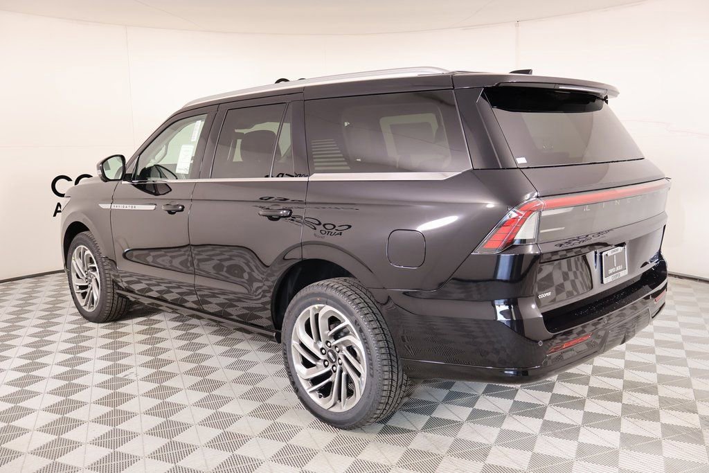 New 2025 Lincoln Navigator Reserve image 24