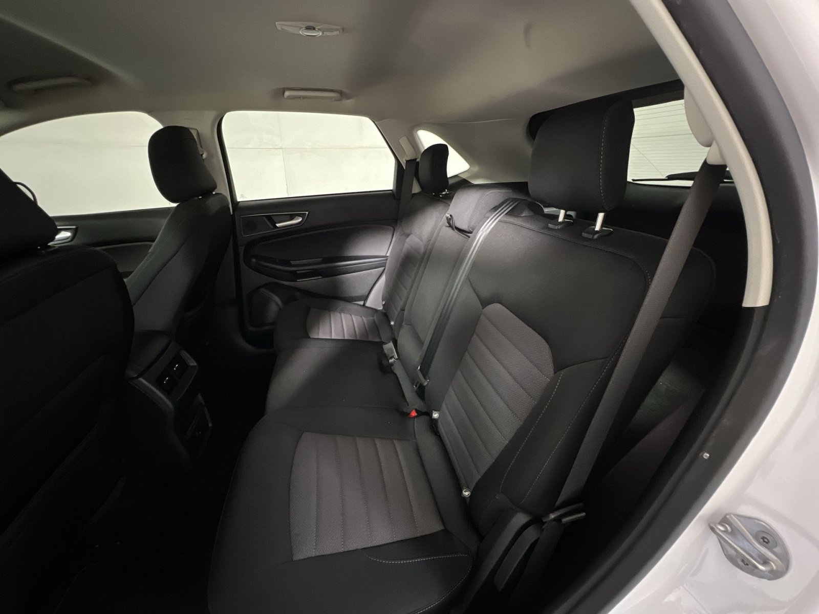 Used 2023 Ford Edge SE AWD/4WD image 23
