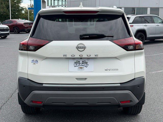 Used 2022 Nissan Rogue SV w/ SV Premium Package AWD/4WD image 12