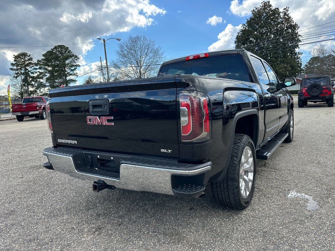 Used 2017 GMC Sierra 1500 SLT w/ SLT Premium Package image 18
