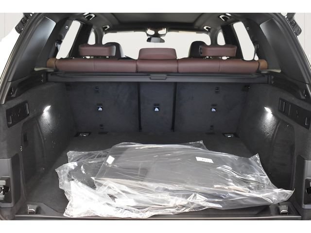 New 2026 BMW X5 xDrive40i w/ Premium Package AWD/4WD image 16