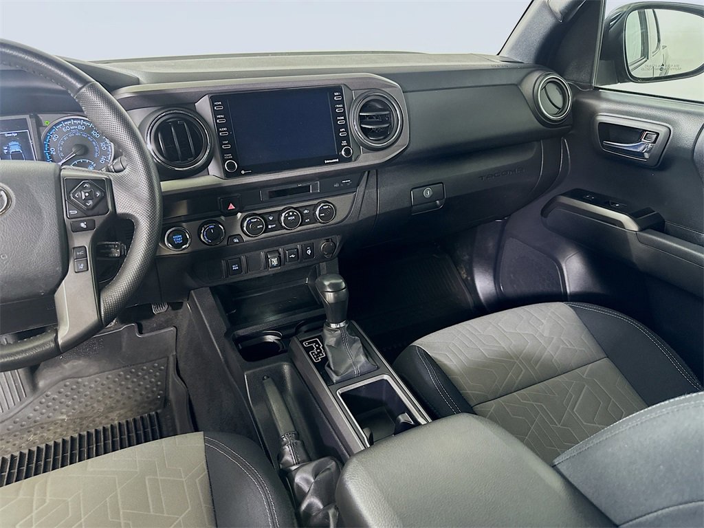 Used 2023 Toyota Tacoma TRD Off-Road image 19