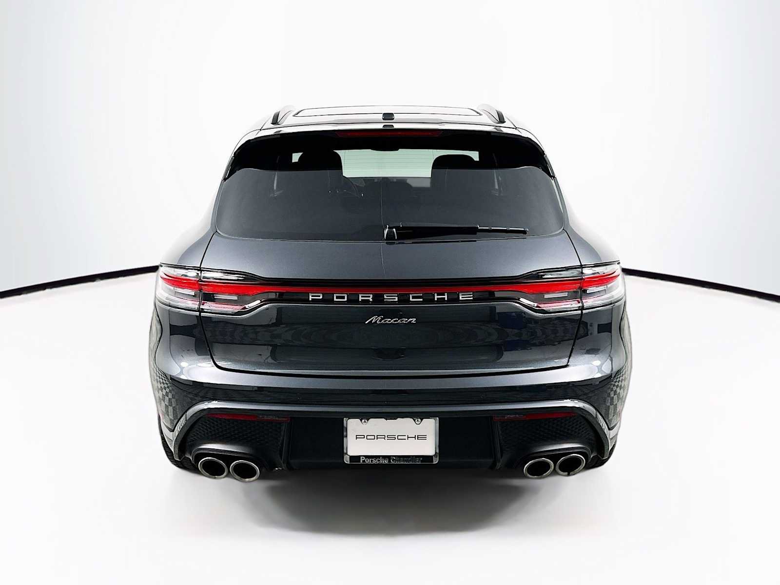 Certified 2026 Porsche Macan AWD/4WD image 10