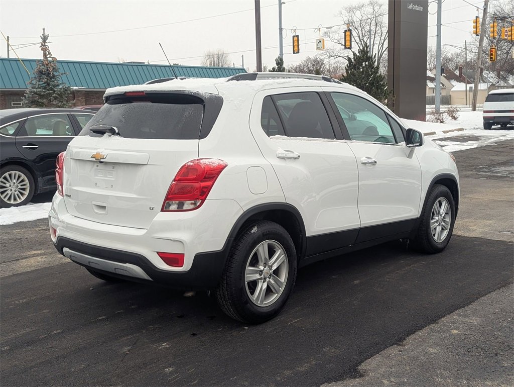 Used 2017 Chevrolet Trax LT w/ LT Convenience Package image 5