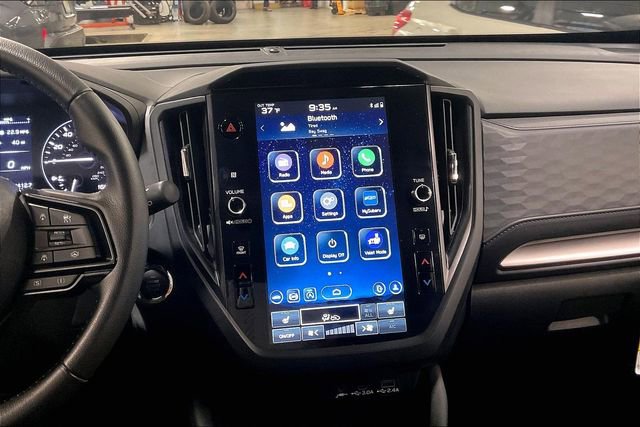 Used 2025 Subaru Forester Premium image 6